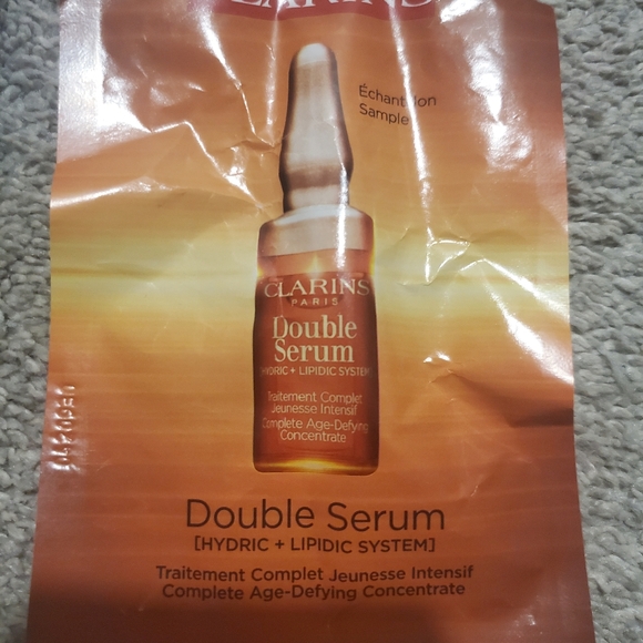 Clarins Bundle - Picture 6 of 9